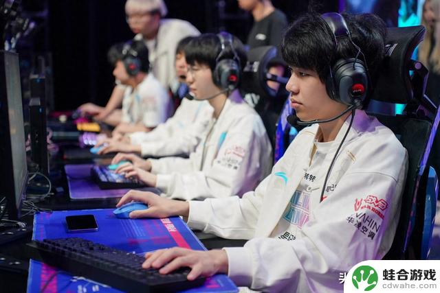 BLG2-1战胜JDG，取得5连胜！xun多次失误被击溃，JDG错失胜机