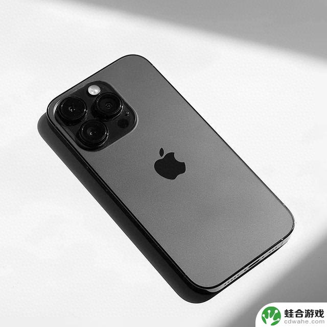 iPhone发布最新款，1TB大内存和15倍变焦功能令人瞠目结舌