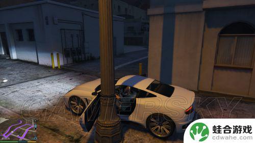 gta5如何把车门撞掉