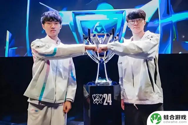 Cryin称左手是LPL“行走的门票”,表示他所在的队伍几乎稳进世界赛!