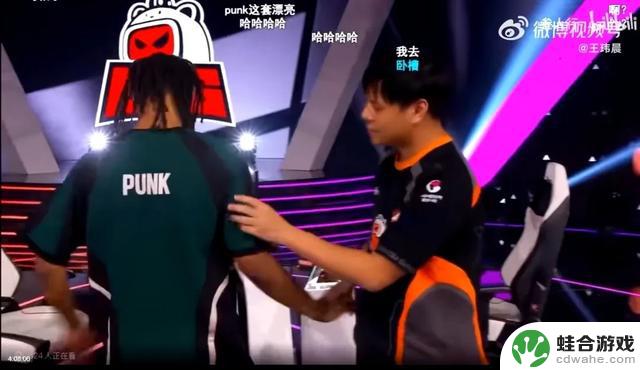 中国选手反杀美国选手“半场开香槟”:《街霸6》比赛惊心动魄